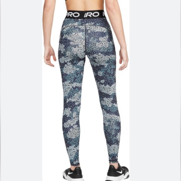 Nike Pro Floral Women's Printed Training Leggings - Picture 8 of 8